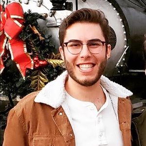 Meet your Posher, Zachary